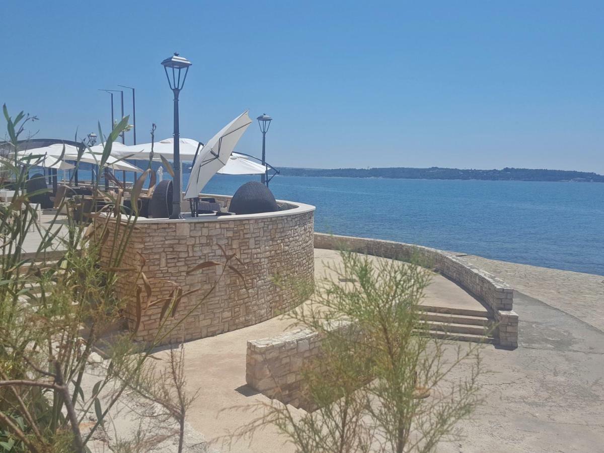 Villa Jessica Novigrad Istria المظهر الخارجي الصورة